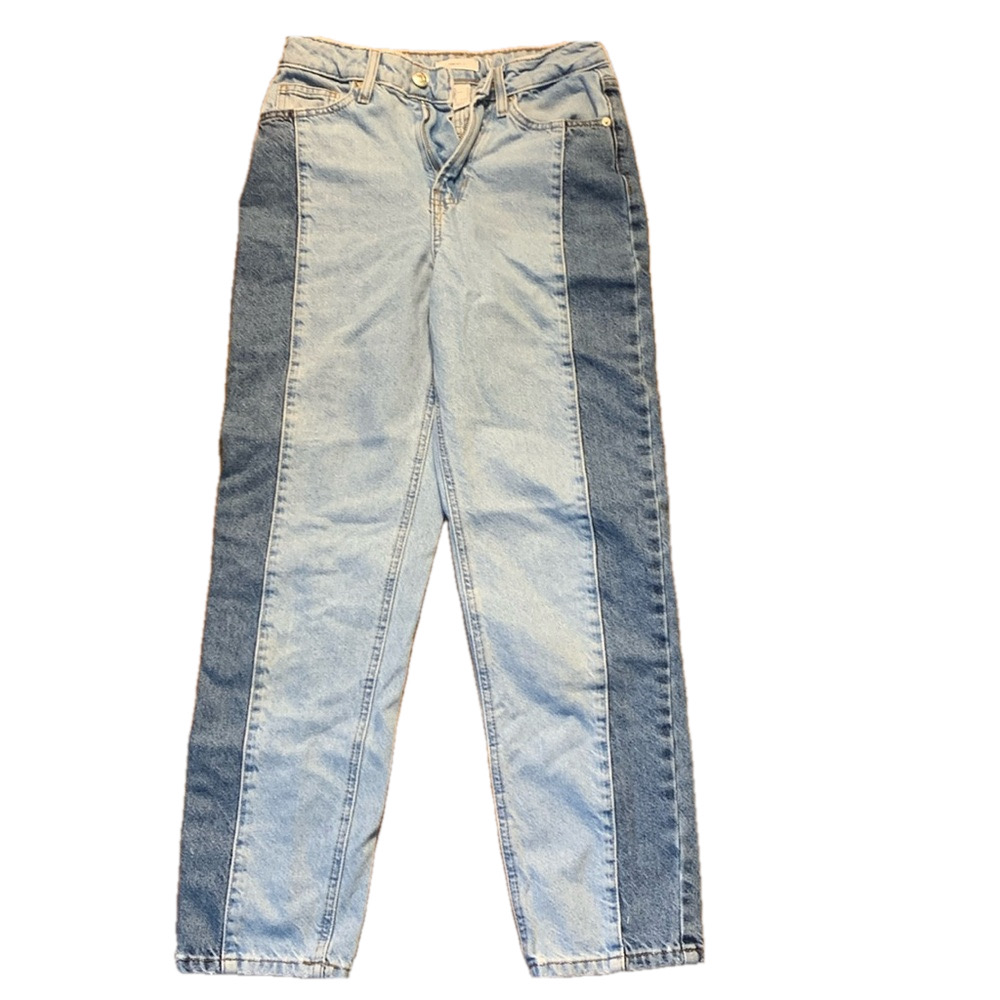 Forever 21 two toned jeans size 24 in box 26